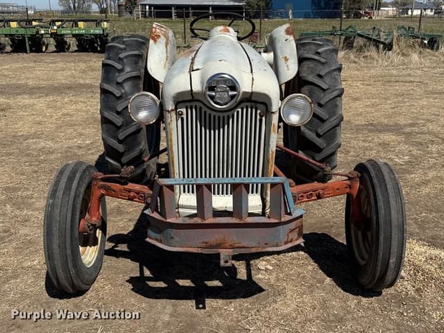 Image of Ford 850 equipment image 1