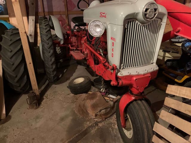 Image of Ford 940 equipment image 4