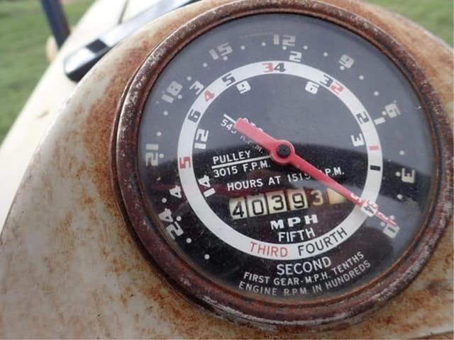 Image of Ford 960 equipment image 4