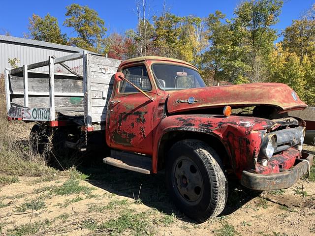 Image of Ford F-600 equipment image 3