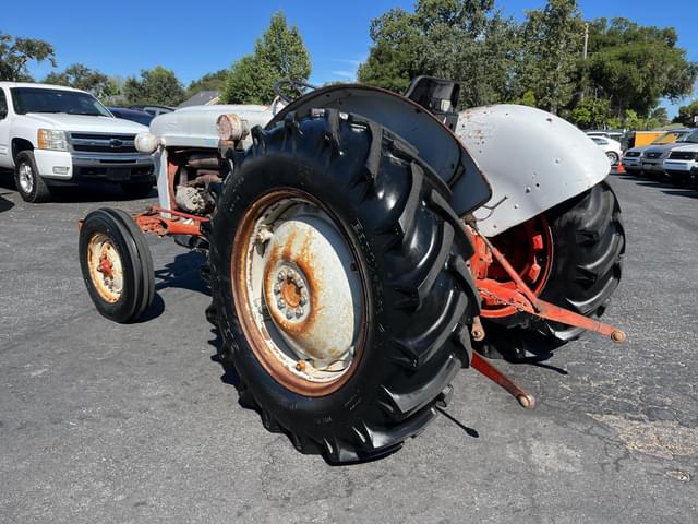 Image of Ford 800 equipment image 3