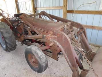 Main image International Harvester 300