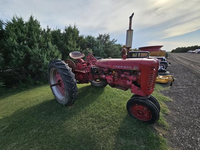 Image of Farmall 200 equipment image 3
