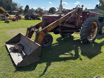 Main image Farmall 300