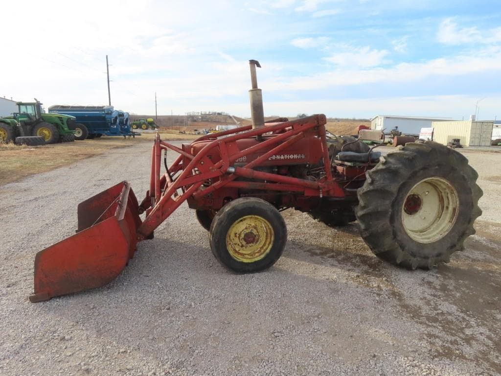 Image of International Harvester 300 Primary image