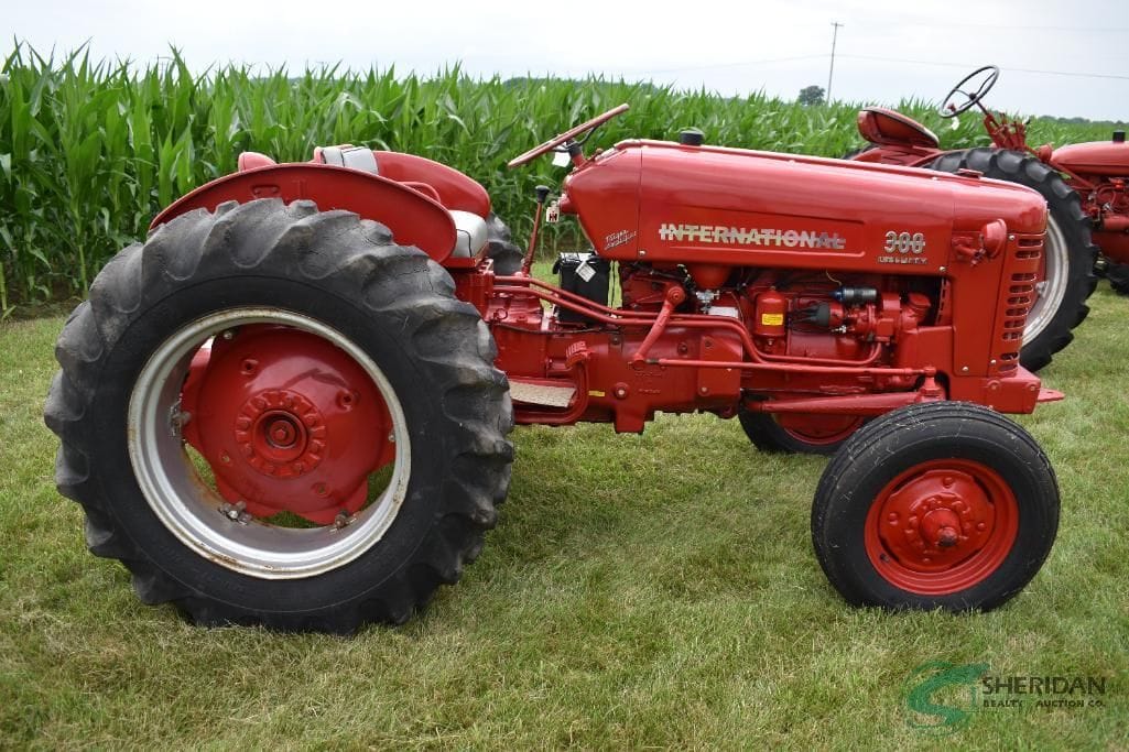 1955 International Harvester 300 Equipment Image0
