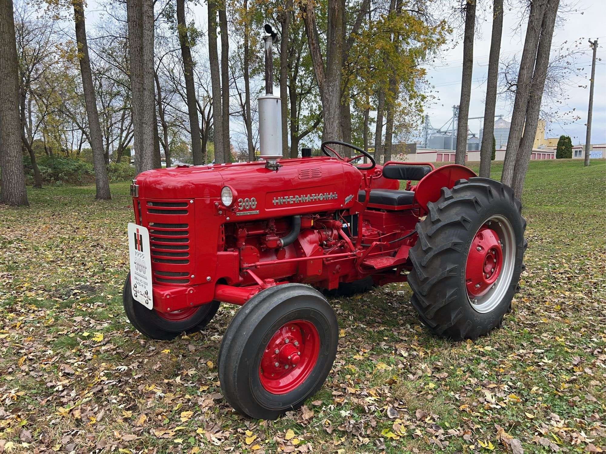 1955 International Harvester 300 Equipment Image0
