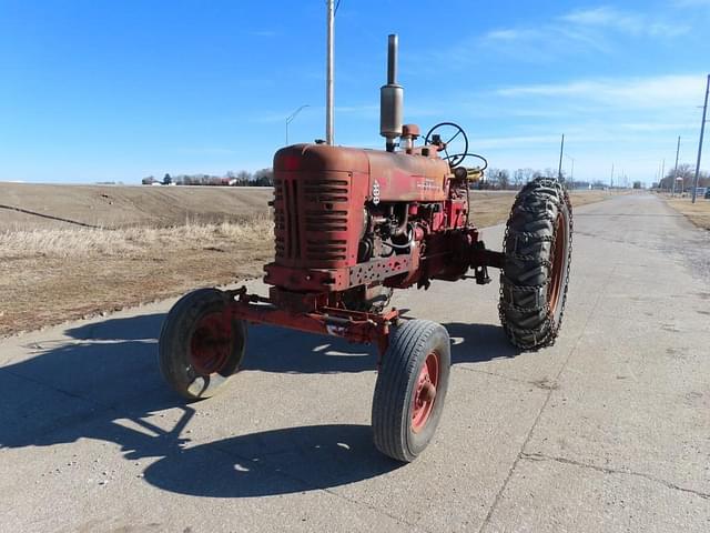 Image of Farmall 400 equipment image 1