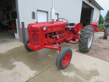 Main image International Harvester 300