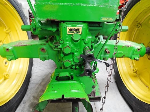 Image of John Deere 50 equipment image 4