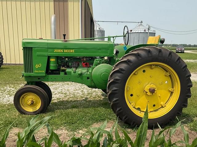 Image of John Deere 60 equipment image 3