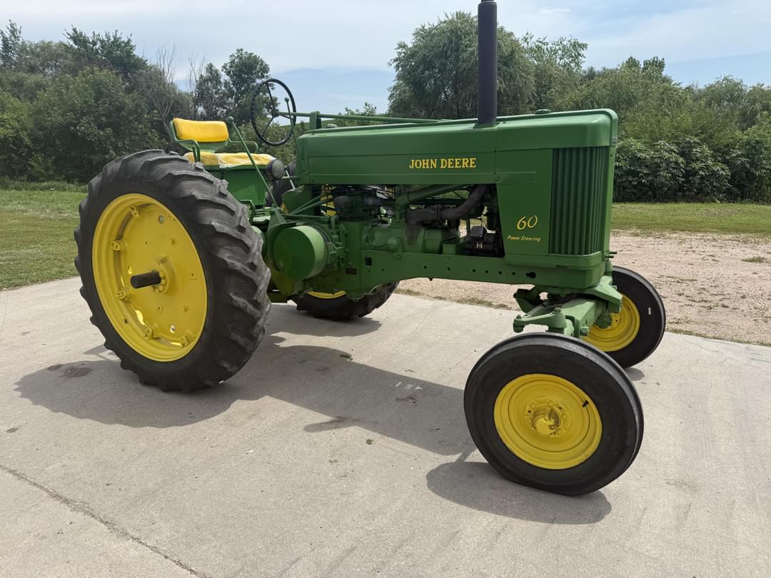 Image of John Deere 60 Primary image