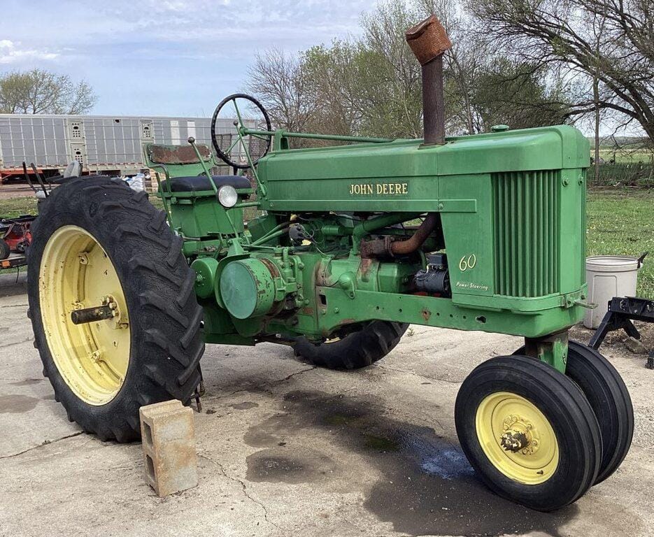 Main image John Deere 60