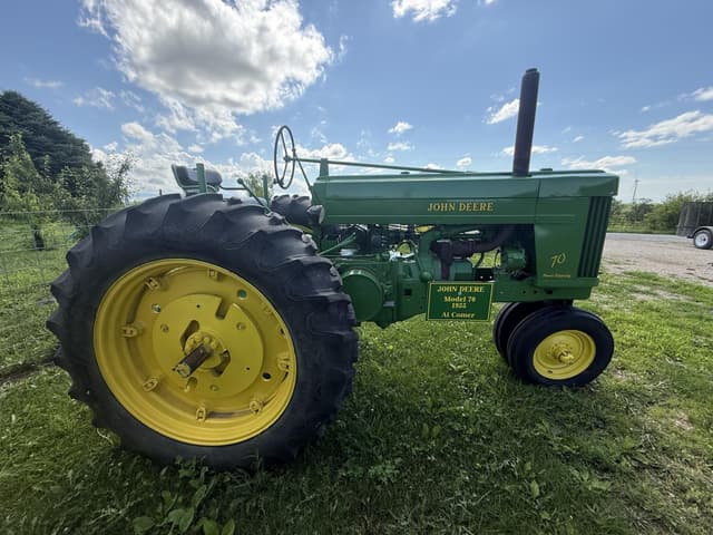 Image of John Deere 70 equipment image 3