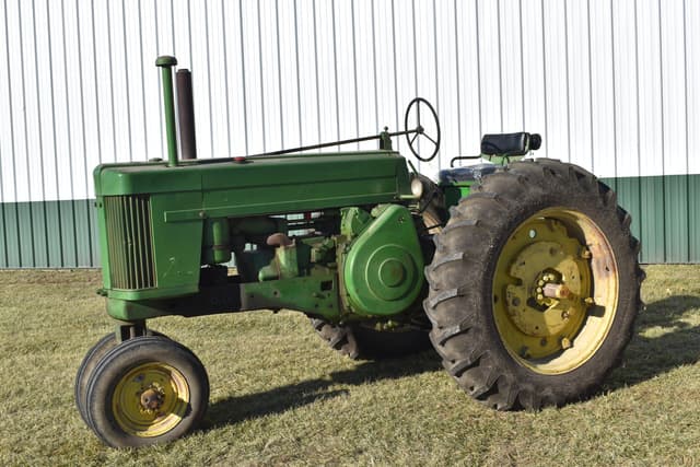 Image of John Deere 70 equipment image 1