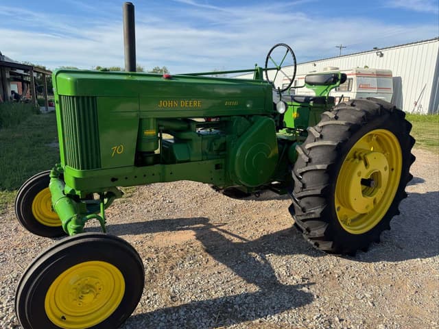 Image of John Deere 70 equipment image 3