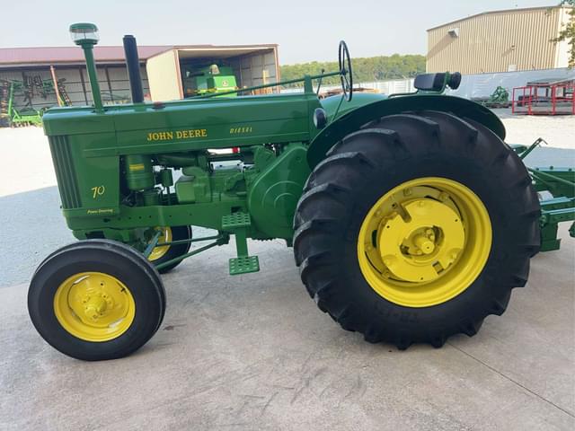 Image of John Deere 70 equipment image 4