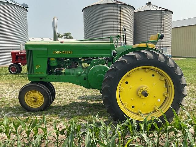 Image of John Deere 70 equipment image 3