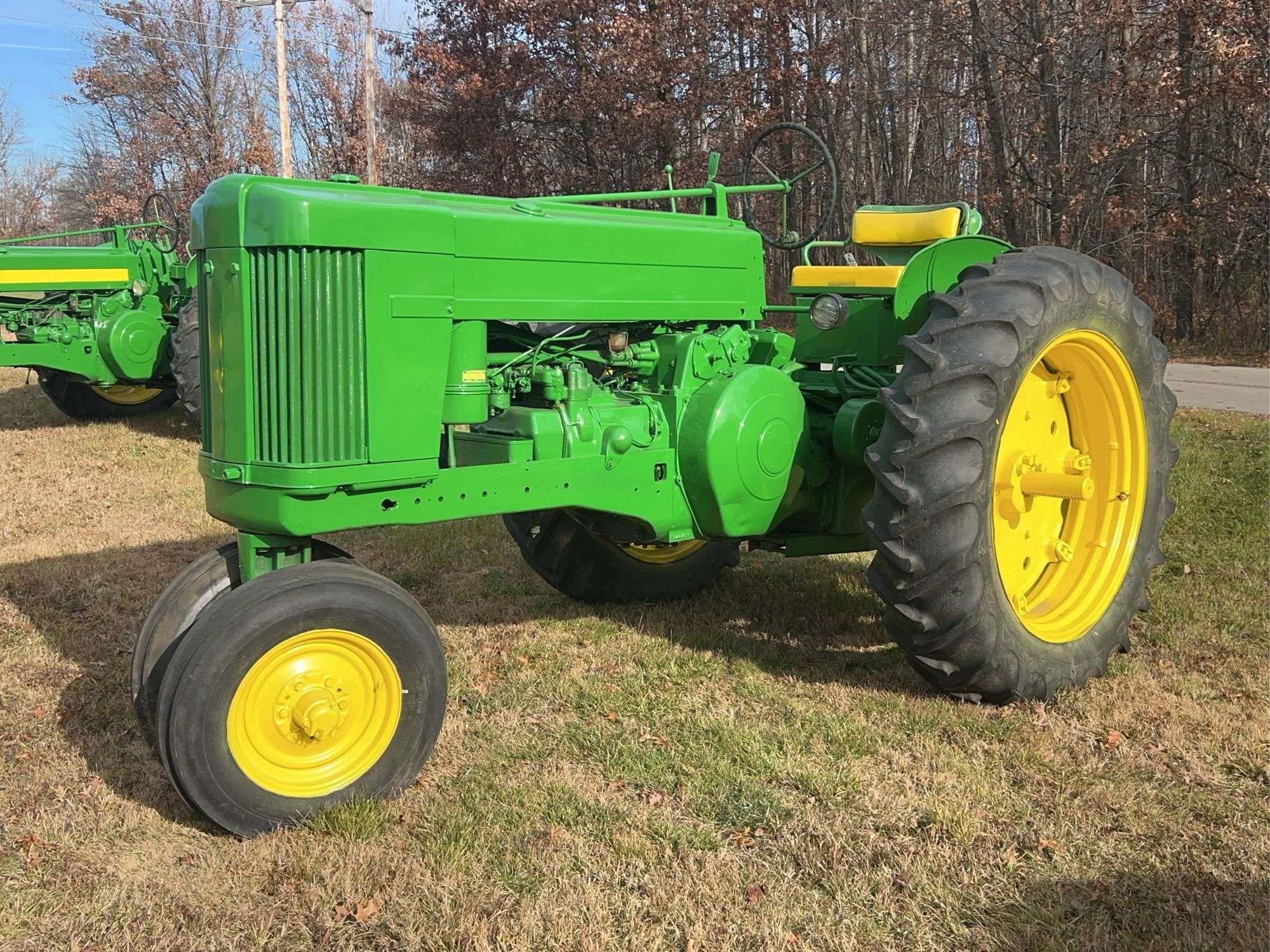 1955 John Deere 60 Equipment Image0