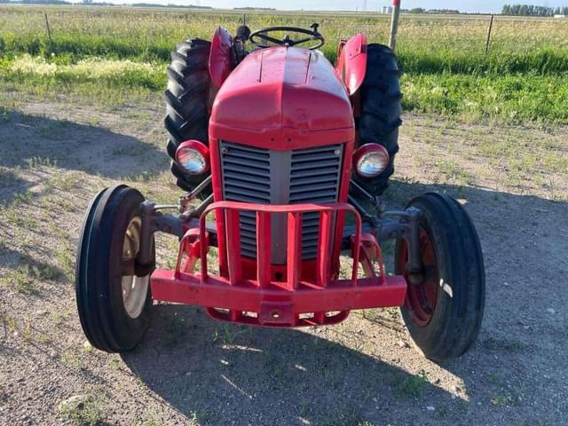 Image of Massey Ferguson TO-35 equipment image 2