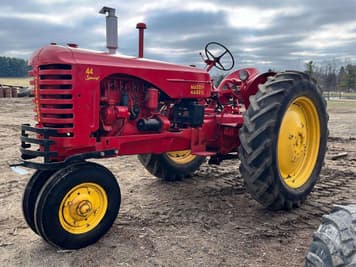 Main image Massey-Harris 44