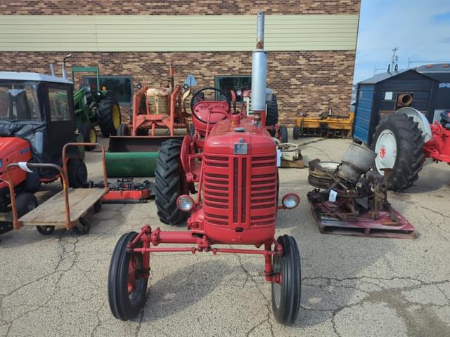 Image of Farmall 100 equipment image 1