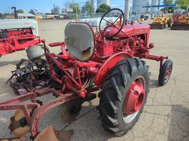 Image of Farmall 100 equipment image 4