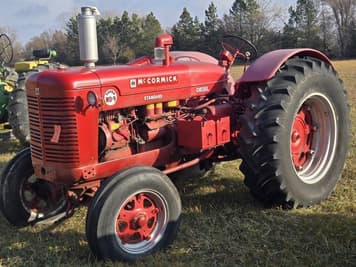 Main image McCormick-Deering Super WD-9