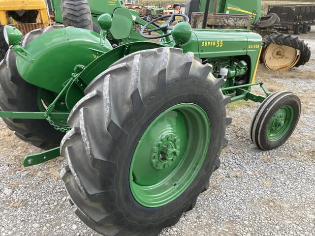 Image of Oliver Super 55 equipment image 4