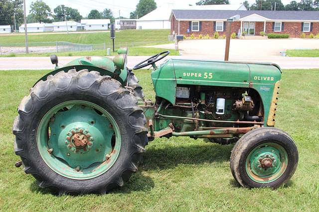 Image of Oliver Super 55 equipment image 1