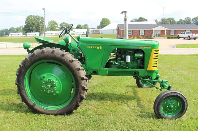 Image of Oliver Super 66 equipment image 1