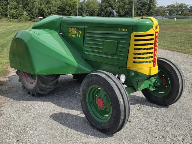 Image of Oliver Super 77 equipment image 2