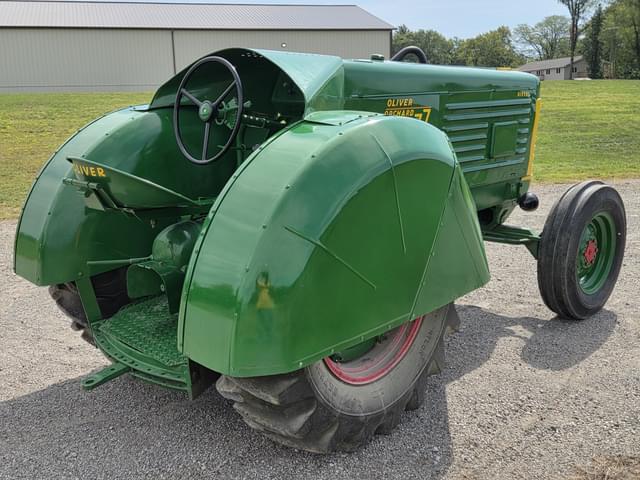 Image of Oliver Super 77 equipment image 4