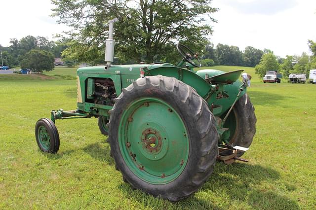 Image of Oliver Super 77 equipment image 4