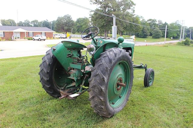 Image of Oliver Super 77 equipment image 2