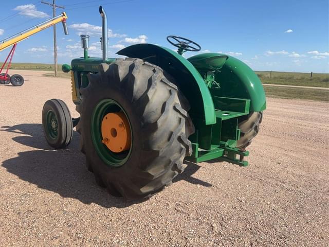 Image of Oliver Super 99 equipment image 4