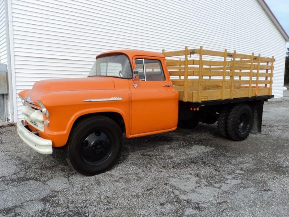 Main image Chevrolet 4400