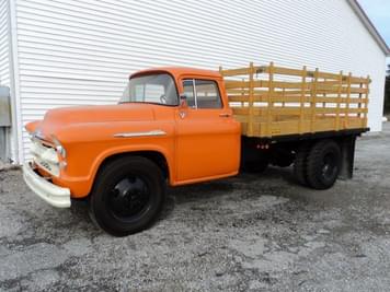 Main image Chevrolet 4400