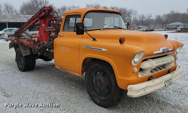 Image of Chevrolet 4400 equipment image 2