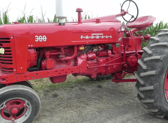 Main image Farmall 300