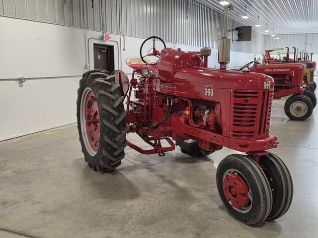 Image of Farmall 300 equipment image 2