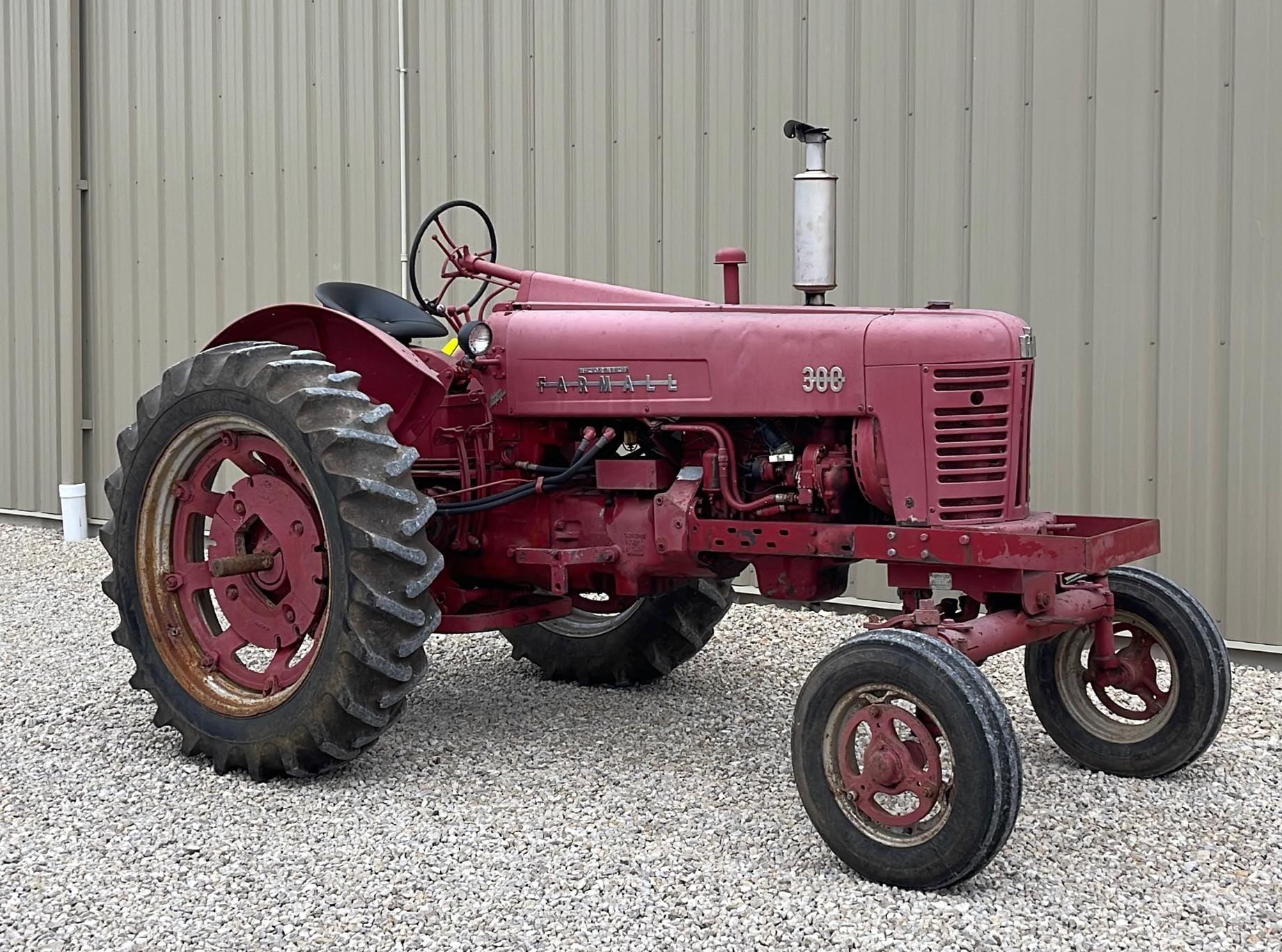 Main image Farmall 300