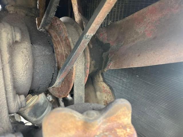 Image of Farmall 400 equipment image 4