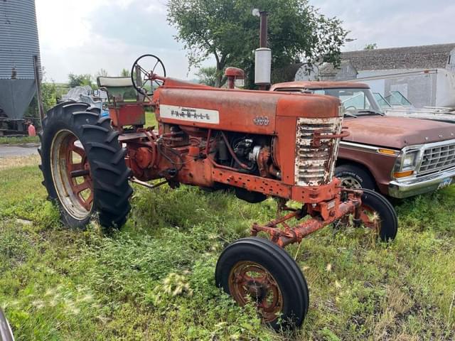 Image of Farmall 400 equipment image 1