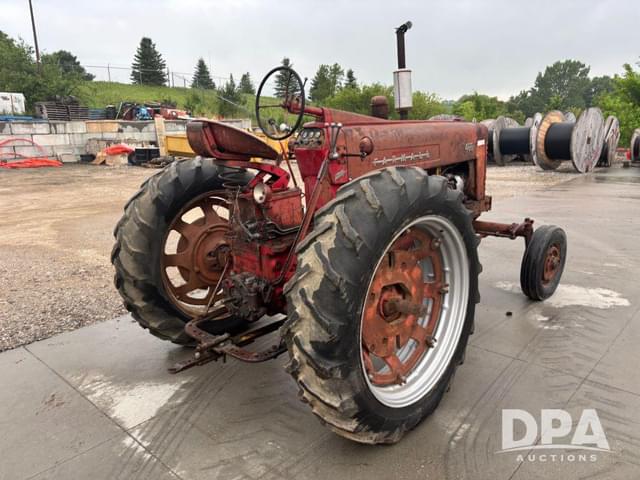 Image of Farmall 400 equipment image 4