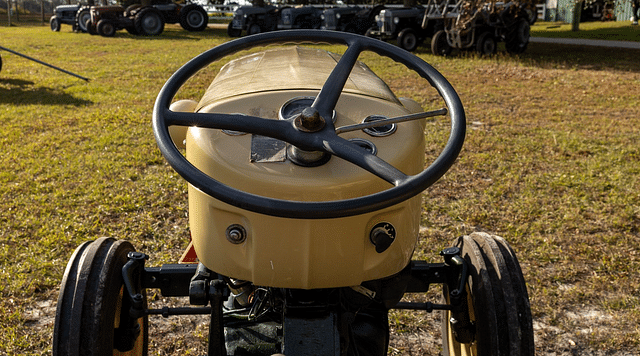 Image of Ferguson F-40 equipment image 4