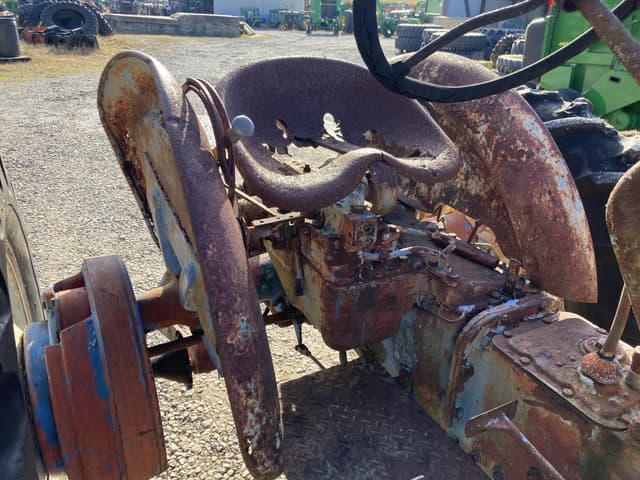 Image of Ford 541 equipment image 4