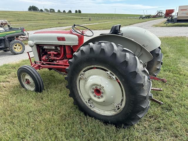 Image of Ford 800 equipment image 3