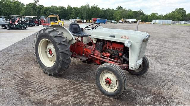 Image of Ford 800 equipment image 1