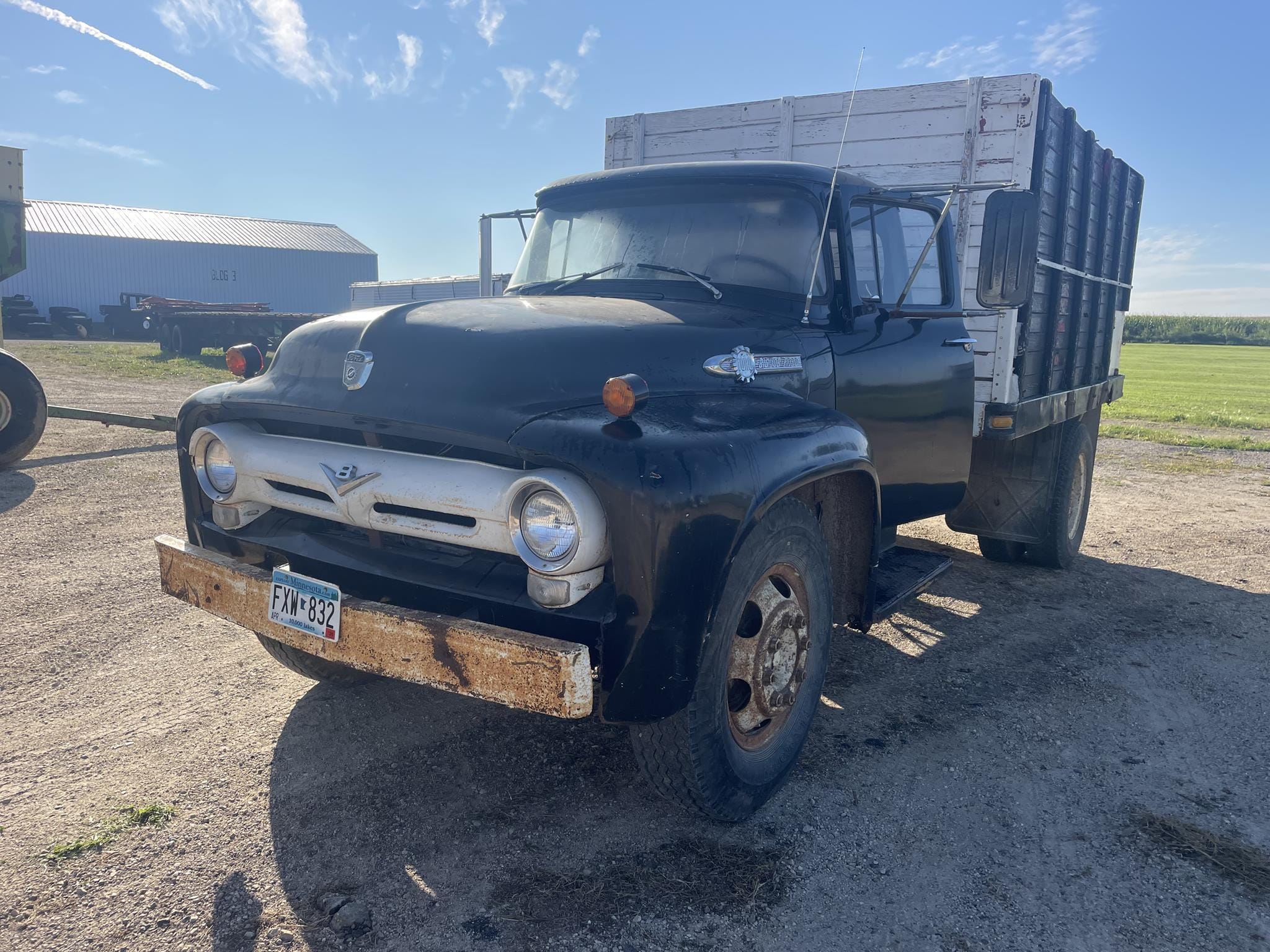 1956 Ford F700 Equipment Image0